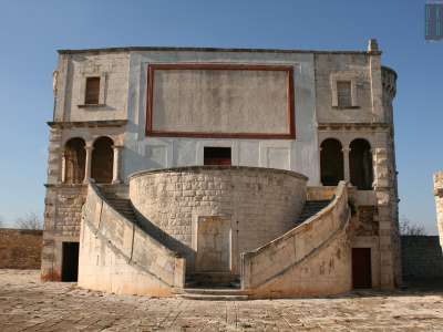 ...potrebbe essere l�antico nucleo della splendida masseria Don Cataldo